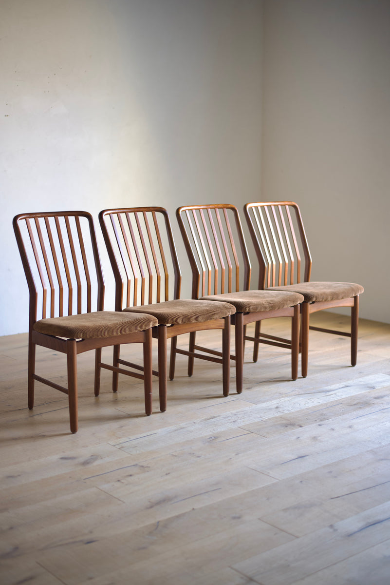 スヴェン・アー・マドセン チークチェア 4脚セット / svend aage