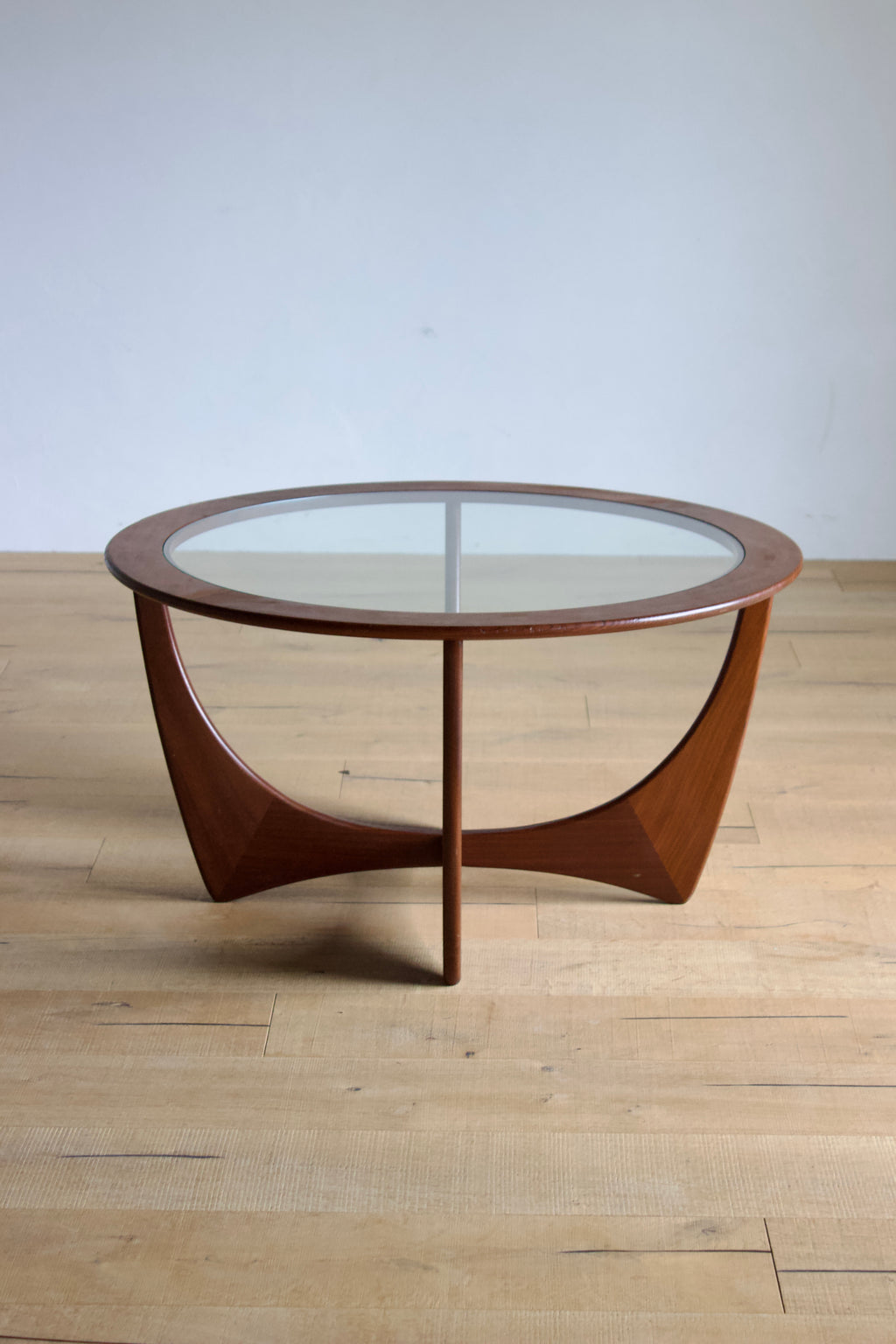 g-plan glass top coffee table round #0331