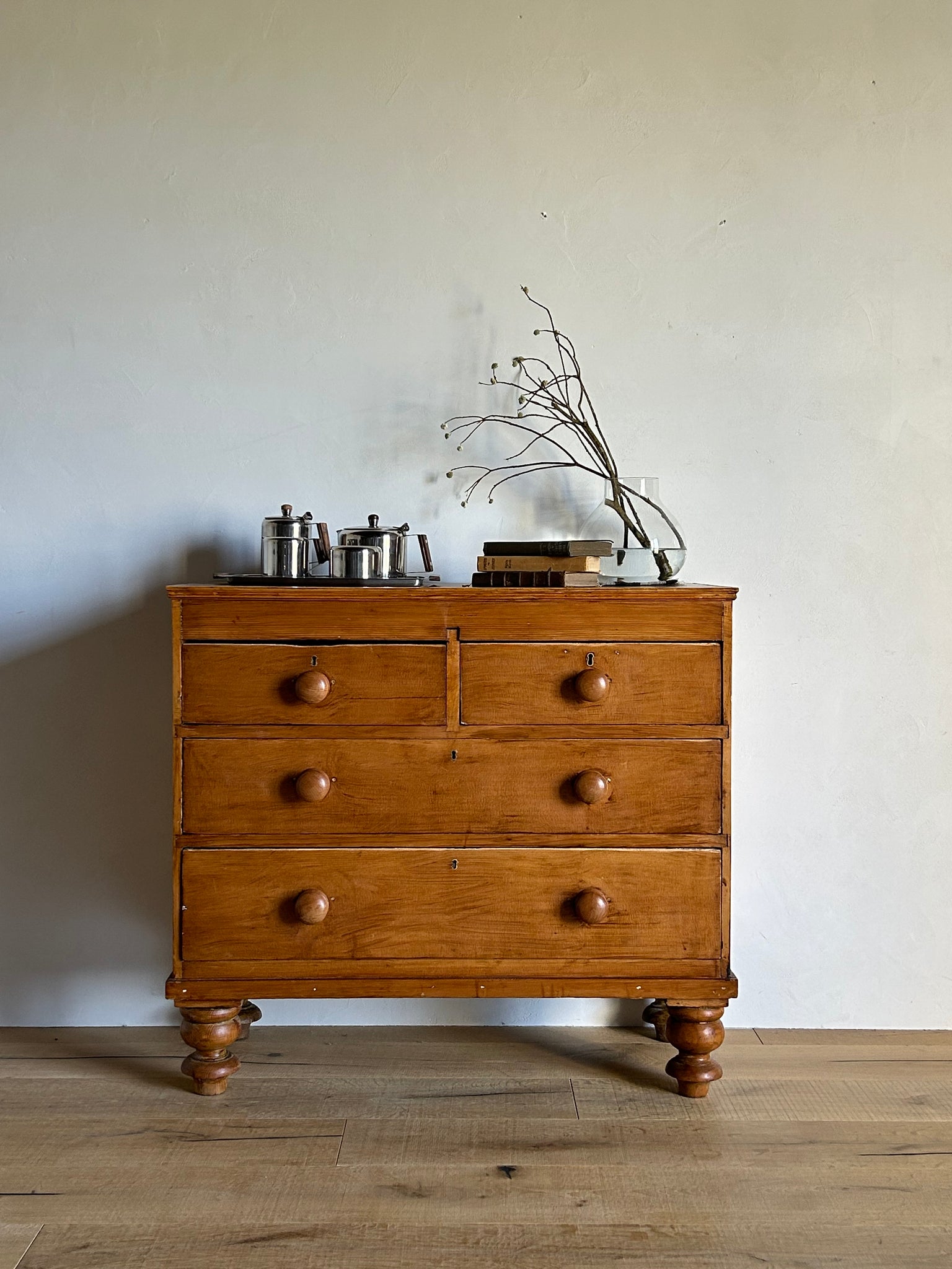 オールド パイン チェスト / old pine chest of drawers #0294 – SCOUT 