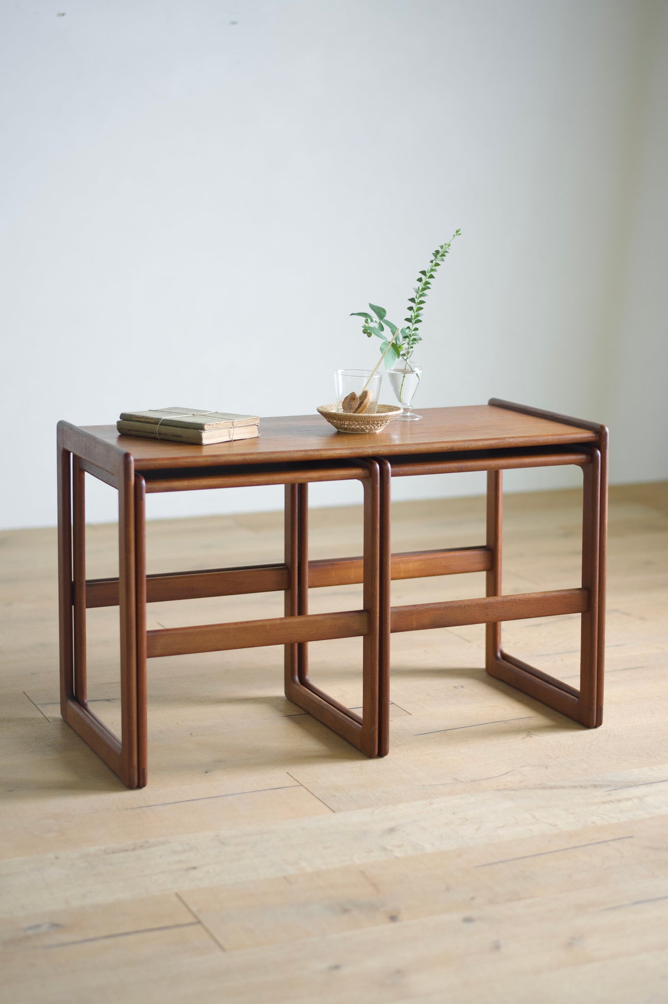 アルネ・ホブマン・オルセン × Mogens Kold ネストテーブル / arne hovmand olsen nest of coffee tables #0385