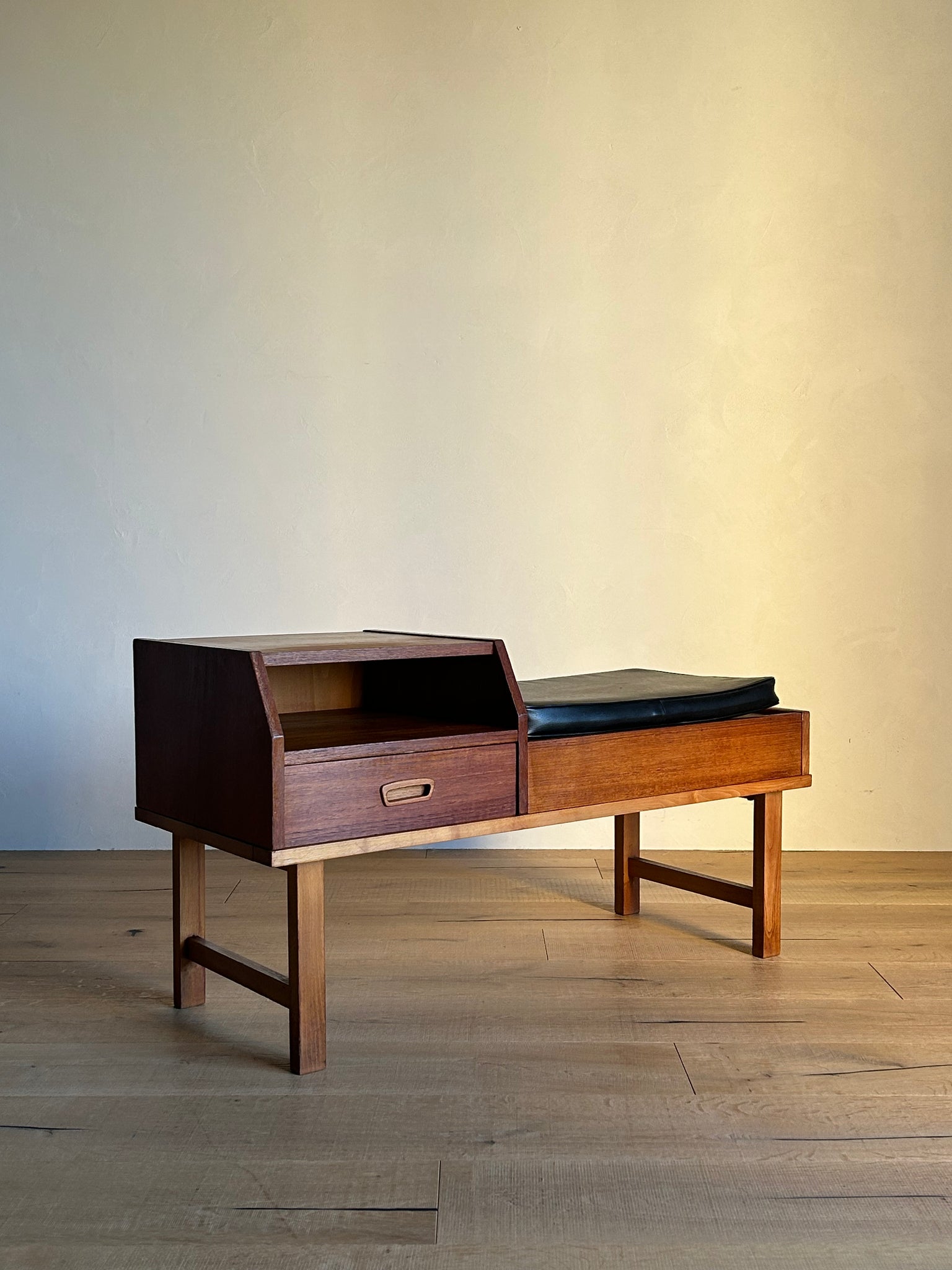 テレフォンベンチ / telephone bench #0263 – SCOUT VINTAGE テレフォンベンチ / telephone bench #0263 – SCOUT VINTAGE