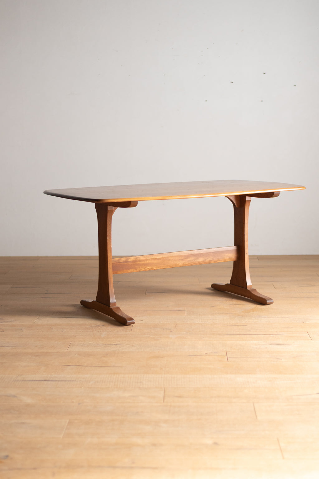 アーコール ウィンザー エルム ダイニング テーブル / ercol windsor elm dining table '822' #0375