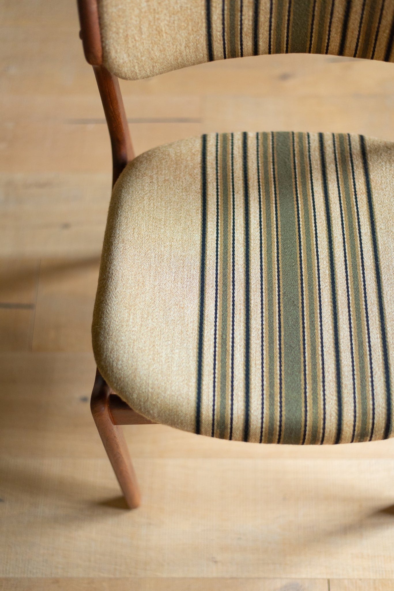 エリックバック ダイニングチェア 4脚セット / erik buch dining chairs 'model49' set of 4  #0097