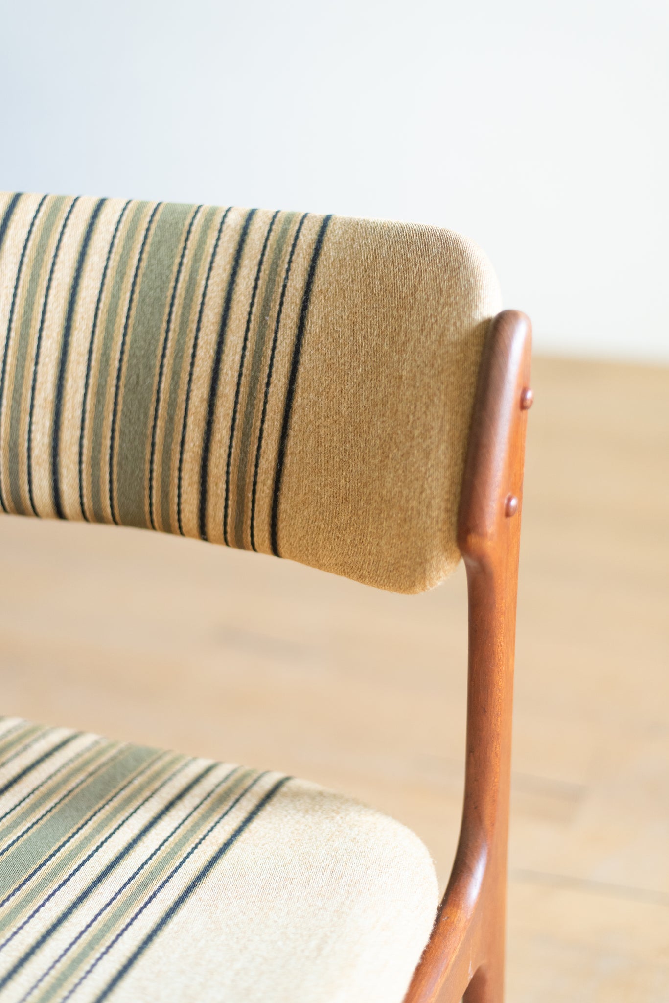 エリックバック ダイニングチェア 4脚セット / erik buch dining chairs 'model49' set of 4  #0097