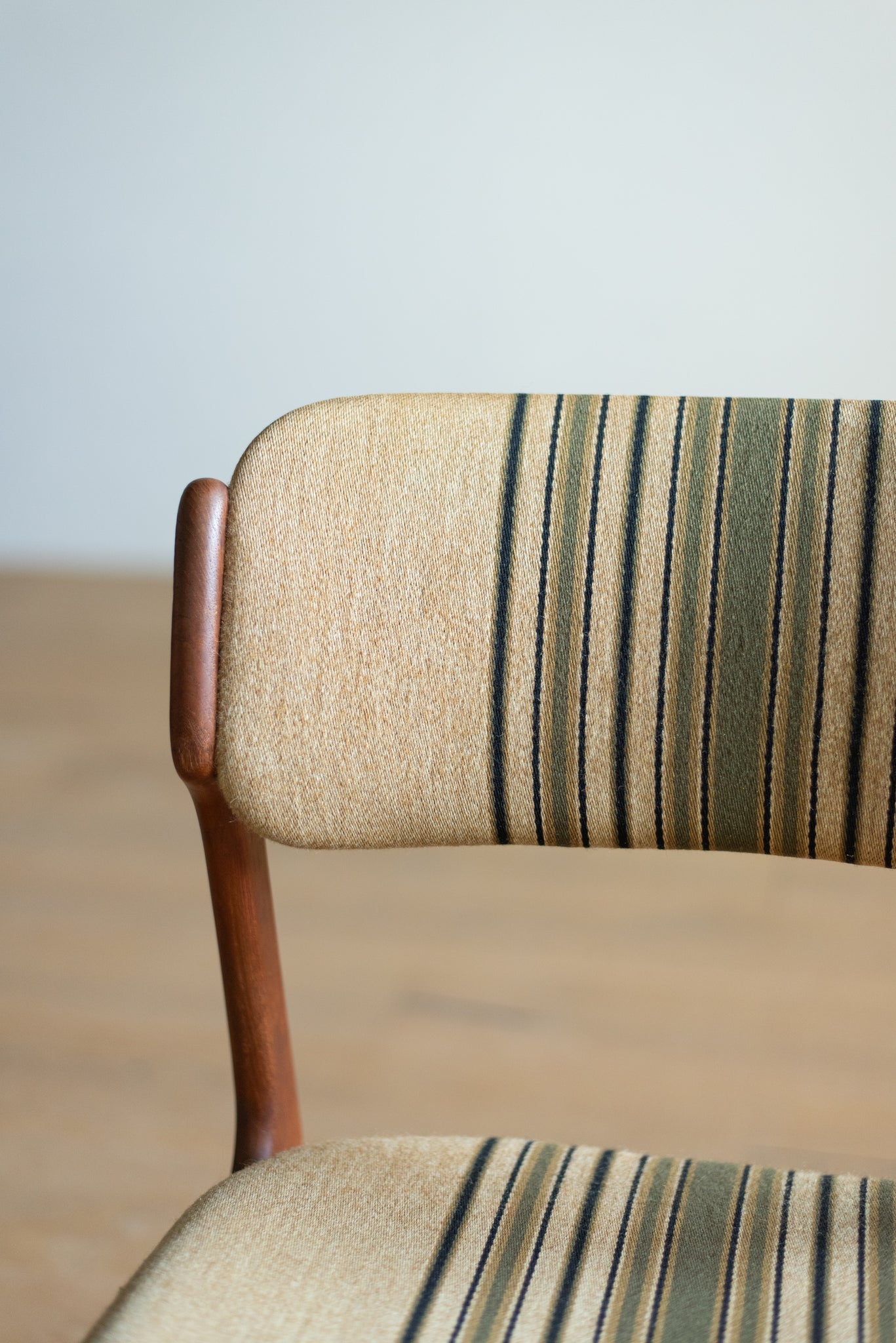 エリックバック ダイニングチェア 4脚セット / erik buch dining chairs 'model49' set of 4  #0097