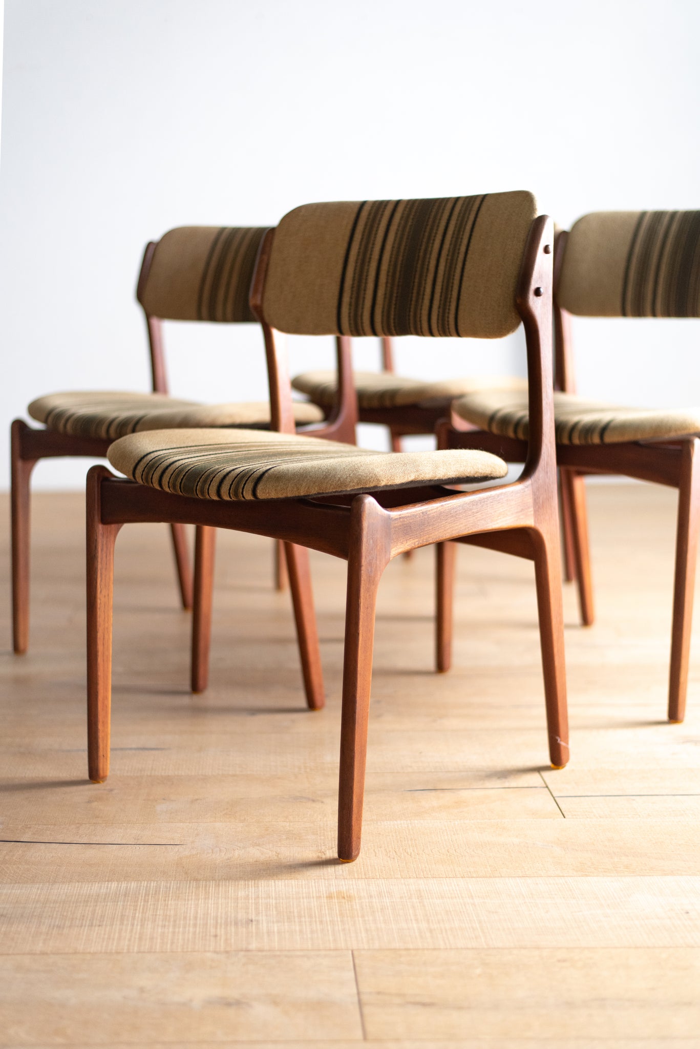 エリックバック ダイニングチェア 4脚セット / erik buch dining chairs 'model49' set of 4  #0097