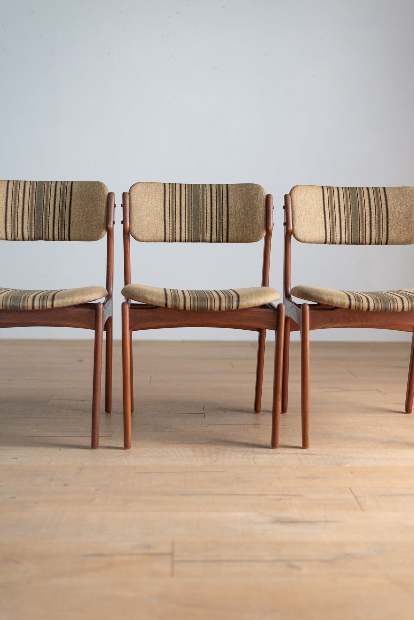 エリックバック ダイニングチェア 4脚セット / erik buch dining chairs 'model49' set of 4  #0097