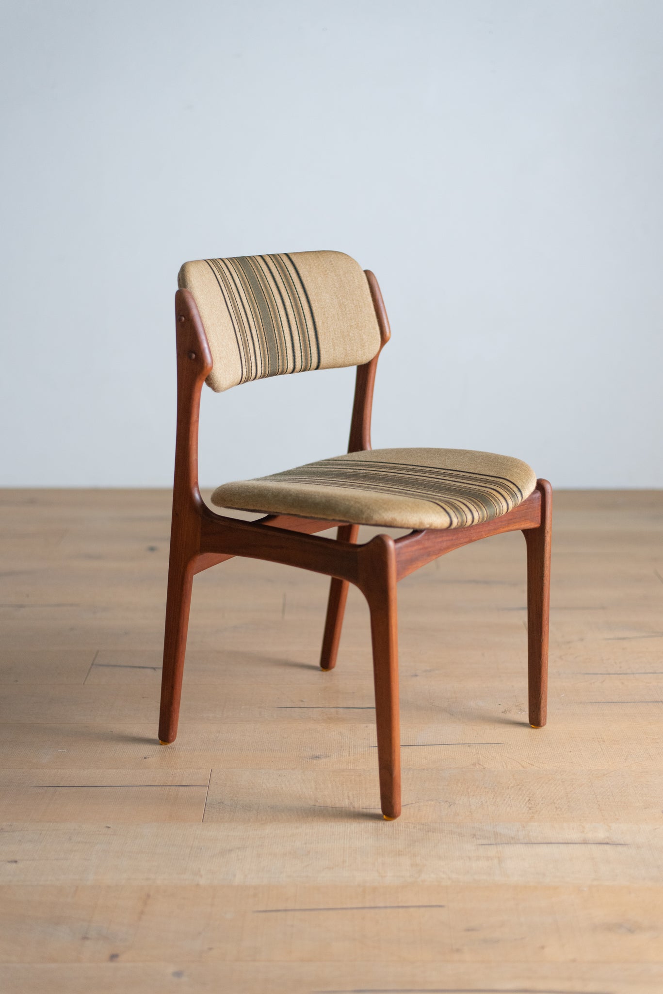 エリックバック ダイニングチェア 4脚セット / erik buch dining chairs 'model49' set of 4  #0097