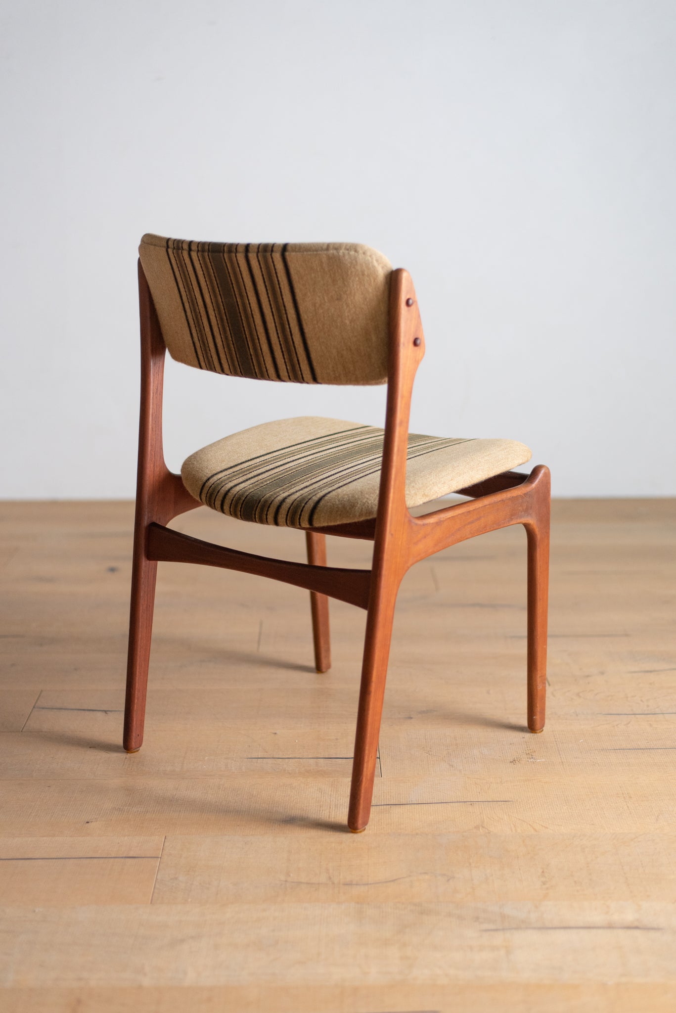 エリックバック ダイニングチェア 4脚セット / erik buch dining chairs 'model49' set of 4  #0097