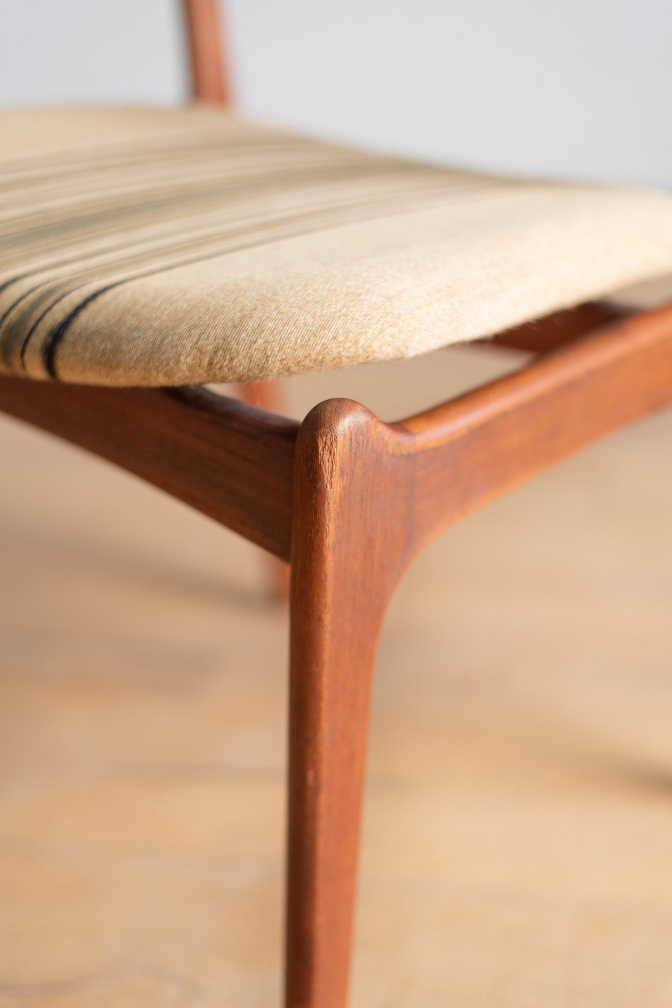 エリックバック ダイニングチェア 4脚セット / erik buch dining chairs 'model49' set of 4  #0097