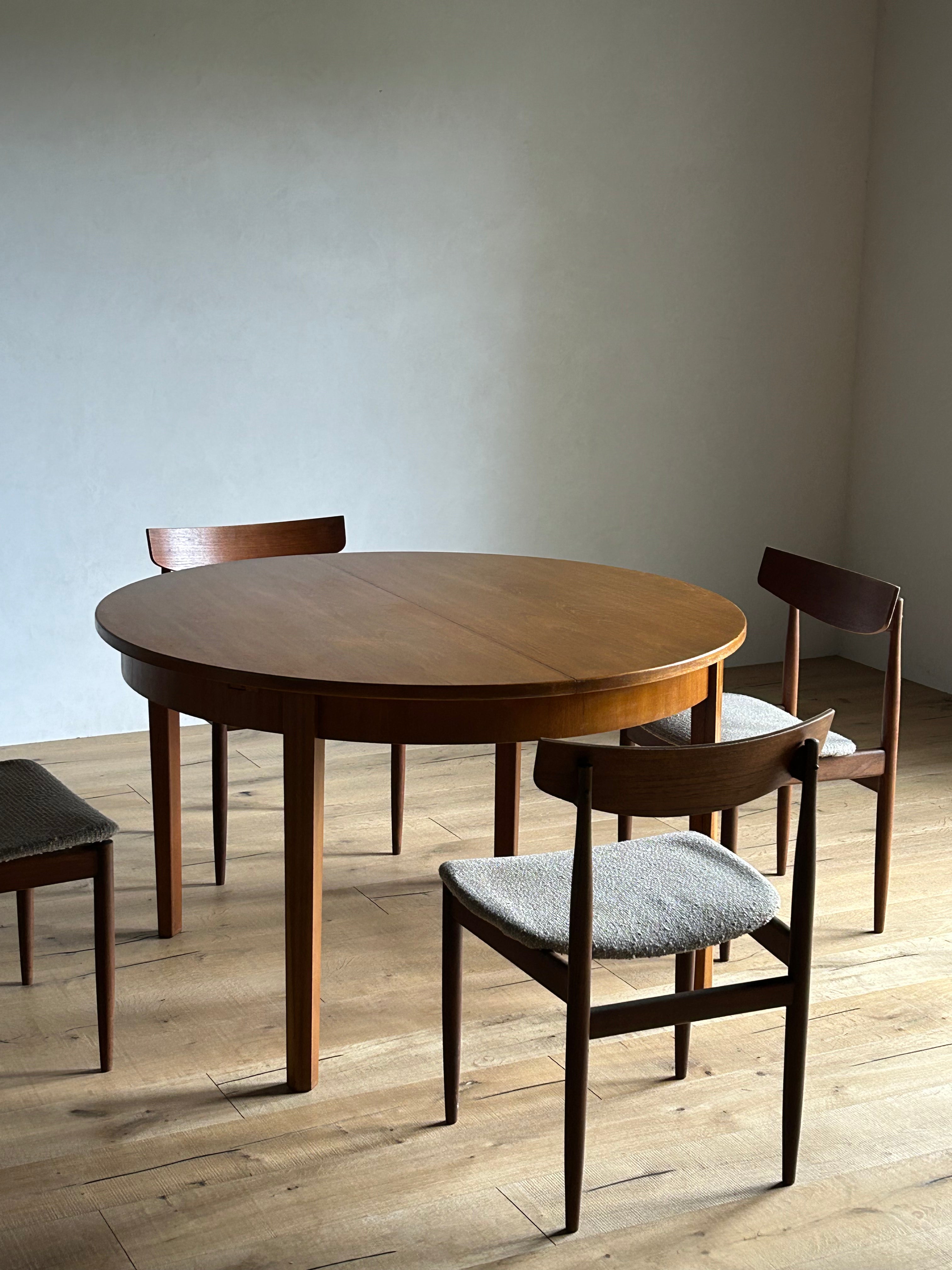 F2556209-1B3C-4E32-B51B- F2556209-1B3C-4E32-B51B-