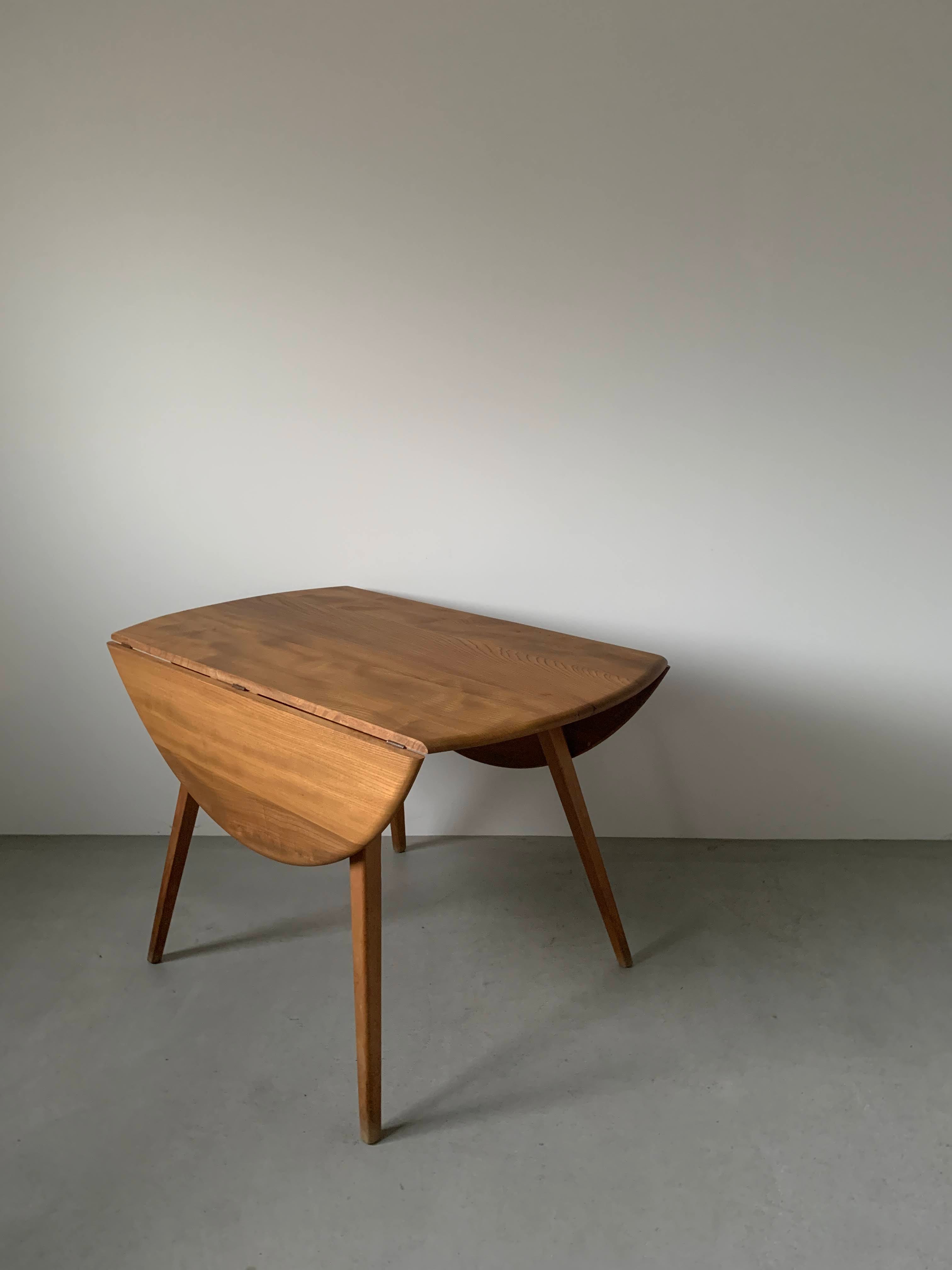 アーコール ドロップリーフ テーブル / ercol round shaped dropleaf